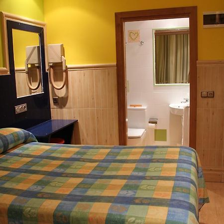Pension Izar Bat Saint-Sébastien Extérieur photo